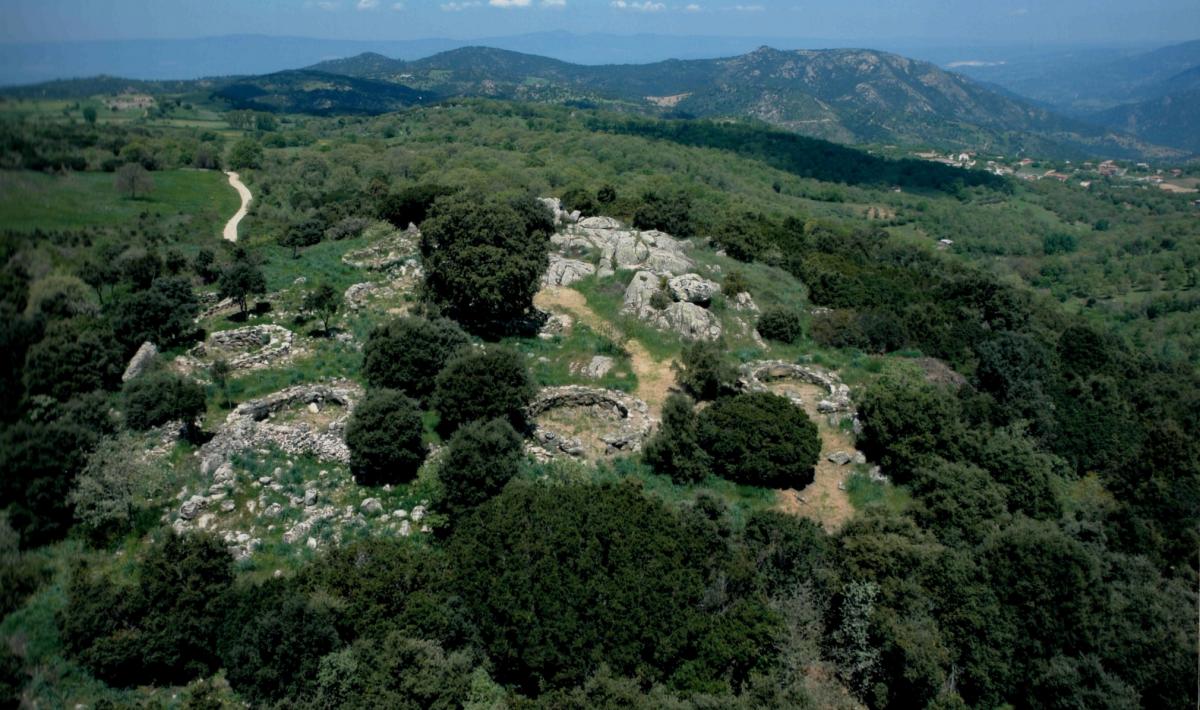 Immagine Veduta Complesso Surbale 